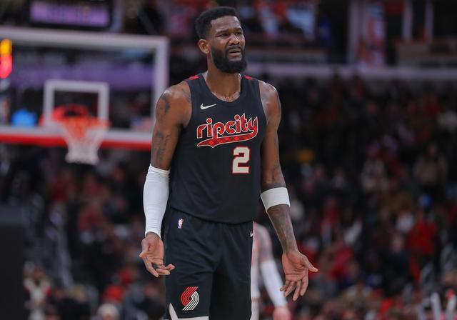 态度被教练嫌弃！帕金斯：从未怀疑艾顿天赋 但他骗不了比卢普斯